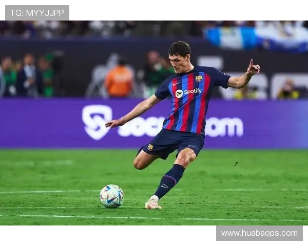 丹麦主帅巧用克里斯滕森出任右后卫激发多面手潜能提升球队战术灵活性 丹麦主帅巧用克里斯滕森出任右后卫激发多面手潜能提升球队战术灵活性