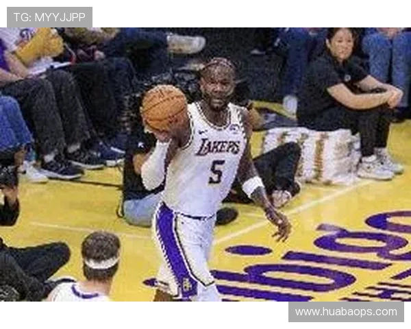 雷迪克称赞艾顿进攻表现赛季最佳并持续提升技能 雷迪克称赞艾顿进攻表现赛季最佳并持续提升技能